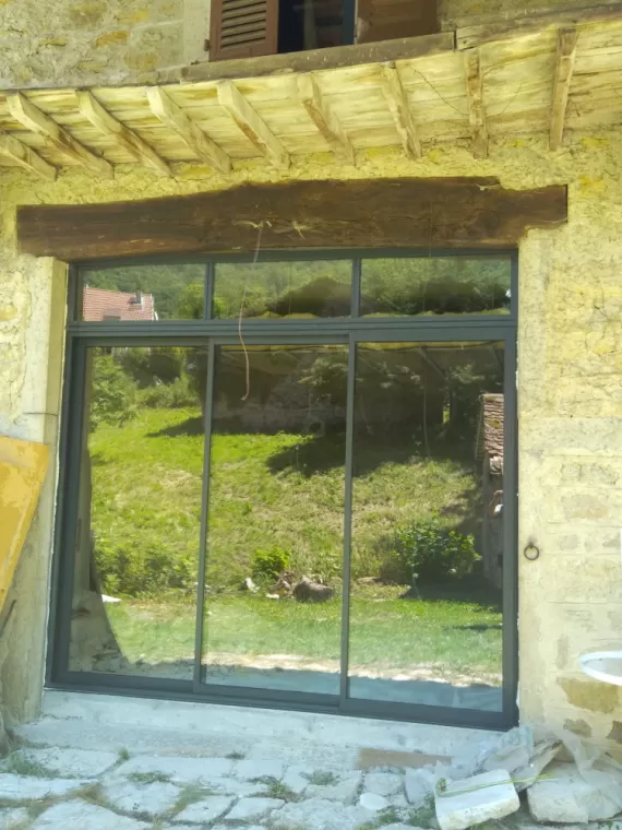 Rénovation complète d'une maison à Conand , Ambérieu-en-Bugey, Bugey Menuiserie et Rénovation