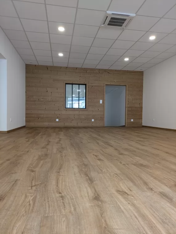 Rénovation complète d'un local commercial à Saint-Rambert-en-Bugey, Ambérieu-en-Bugey, Bugey Menuiserie et Rénovation