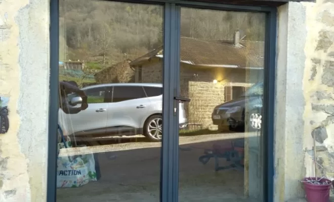 Pose d'une baie vitrée en aluminium à Ambérieu-en-Bugey, Ambérieu-en-Bugey, Bugey Menuiserie et Rénovation