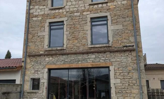 Remplacement des menuiseries extérieures et pose d'une baie coulissante à Ambérieu-en-Bugey, Ambérieu-en-Bugey, Bugey Menuiserie et Rénovation