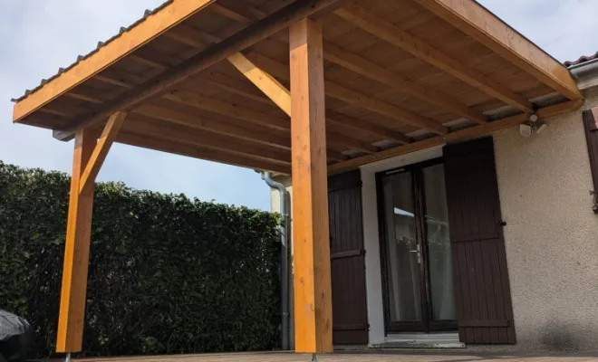 Installation d'un auvent de terrasse pour une maison à Ambérieu-en-Bugey, Ambérieu-en-Bugey, Bugey Menuiserie et Rénovation