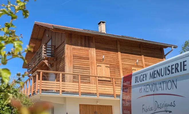 Pose d'un garde-corps en mélèze et câbles inox sur un chalet à Ambérieu-en-Bugey, Ambérieu-en-Bugey, Bugey Menuiserie et Rénovation